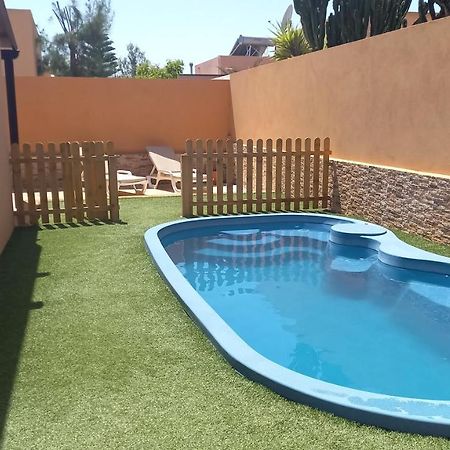 Casa Pitaya, Acogedora, Con Piscina, Fibra Optica Villa La Oliva Luaran gambar