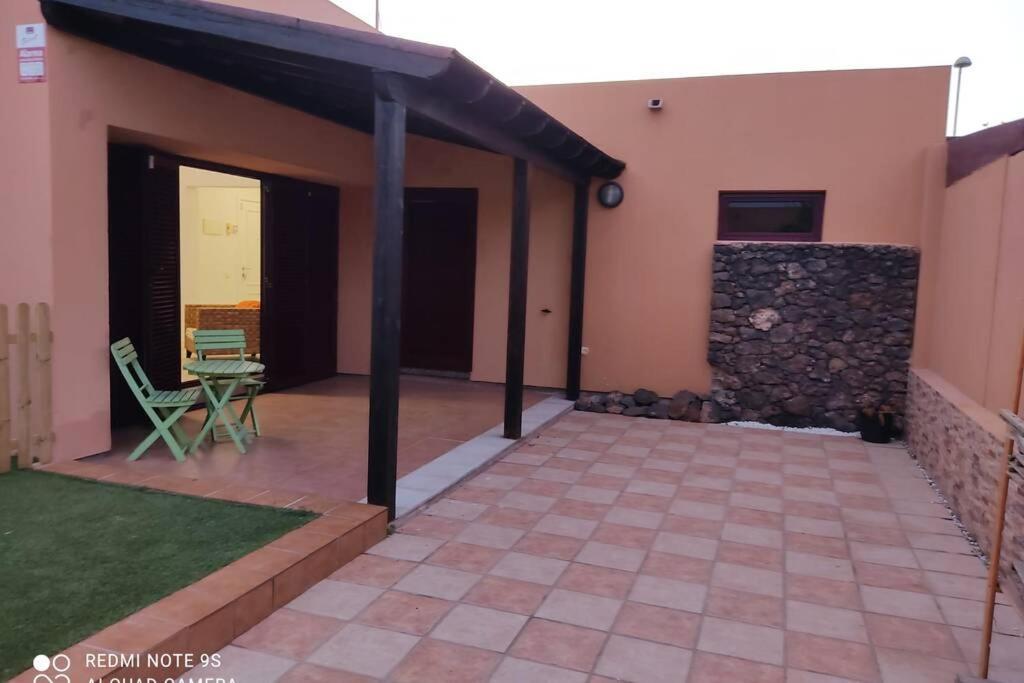 Casa Pitaya, Acogedora, Con Piscina, Fibra Optica Villa La Oliva Luaran gambar