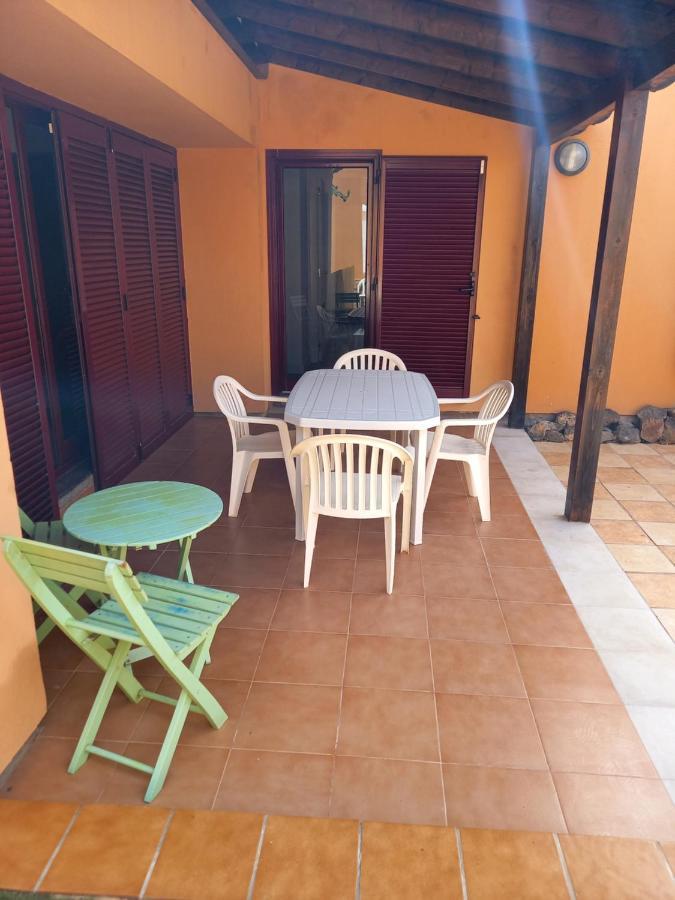 Casa Pitaya, Acogedora, Con Piscina, Fibra Optica Villa La Oliva Luaran gambar