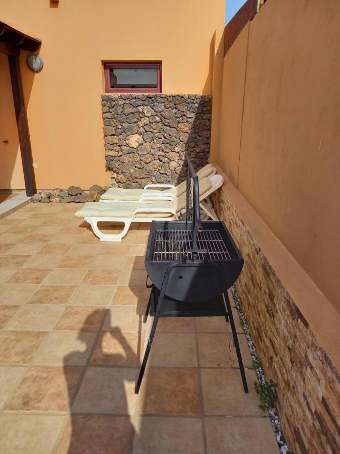 Casa Pitaya, Acogedora, Con Piscina, Fibra Optica Villa La Oliva Luaran gambar