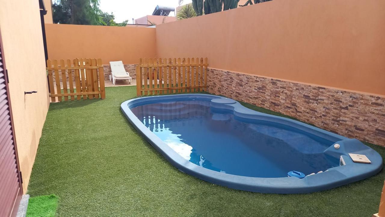 Casa Pitaya, Acogedora, Con Piscina, Fibra Optica Villa La Oliva Luaran gambar